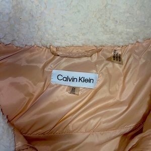 Calvin Klein Womens Faux Fur Trim Fleece Trim Outerwear Vest Plus